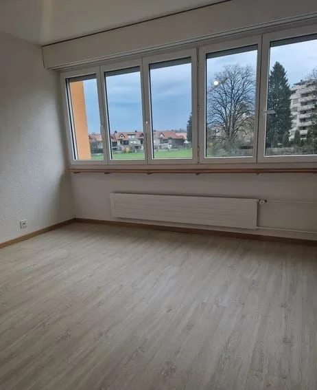 Helle 2-Zimmer-Wohnung mit Balkon in Brüttisellen – sofort verfügbar!