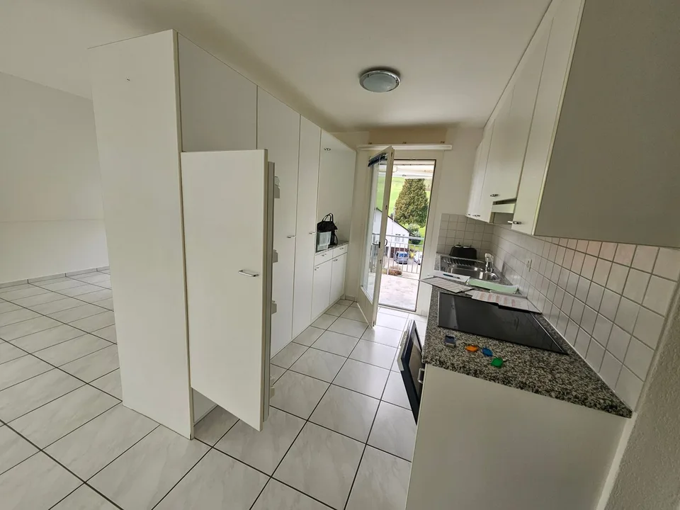 Charmant appartement de 4 pièces en mansarde dans un quartier calme de Laupersdorf