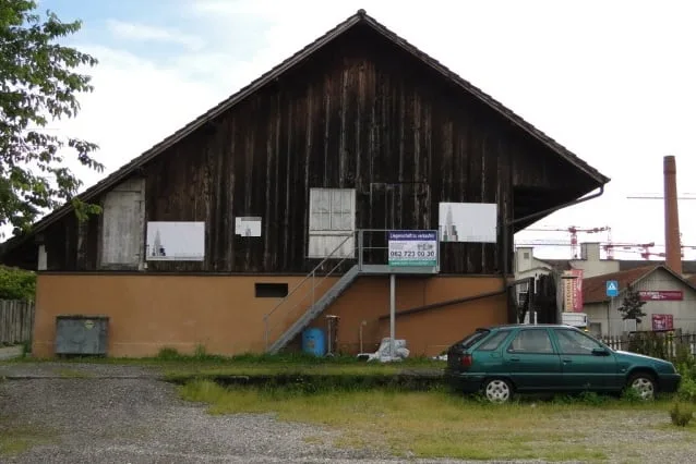 Maison familiale à rénover avec 10 appartements dans un emplacement très central