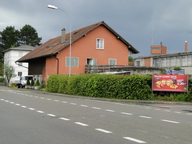 Maison familiale à rénover avec 10 appartements dans un emplacement très central