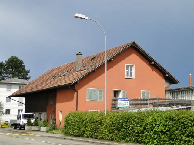 Maison familiale à rénover avec 10 appartements dans un emplacement très central