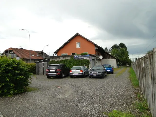 Maison familiale à rénover avec 10 appartements dans un emplacement très central