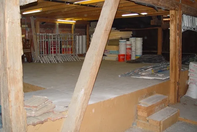 Maison familiale à rénover avec 10 appartements dans un emplacement très central