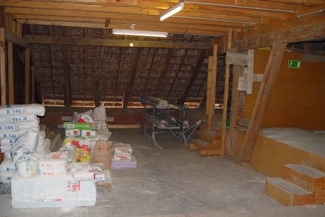 Maison familiale à rénover avec 10 appartements dans un emplacement très central
