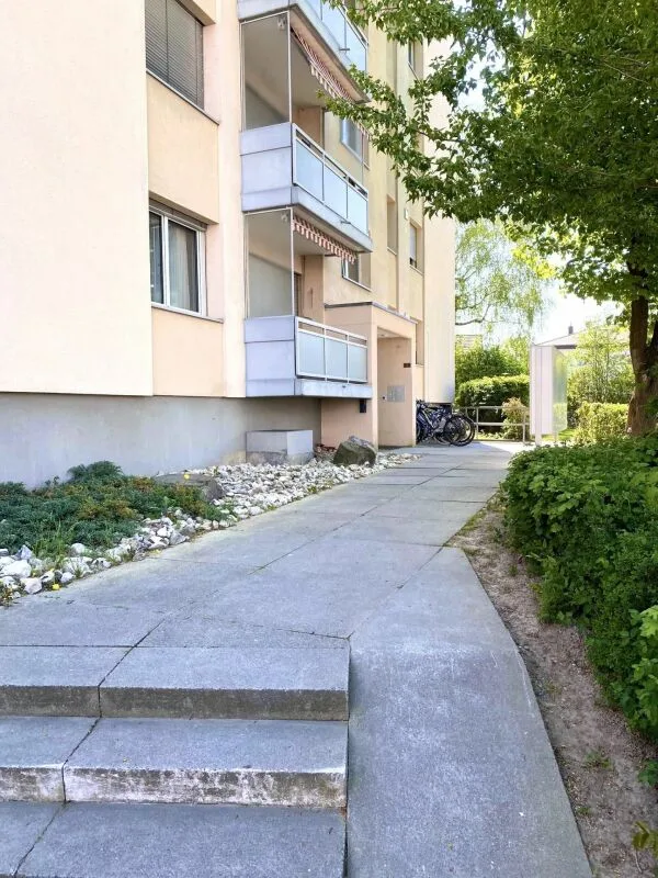 Neu Moderne 1.5 Zimmerwohnung in Lyss