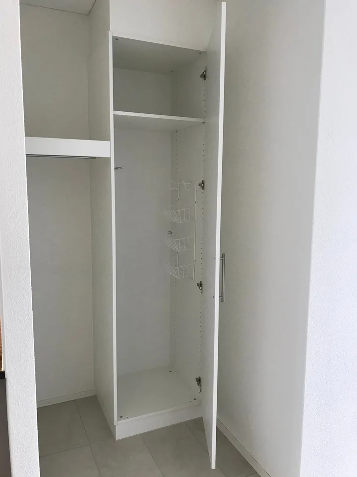 Modern 2.5-room apartment with balcony in Safenwil