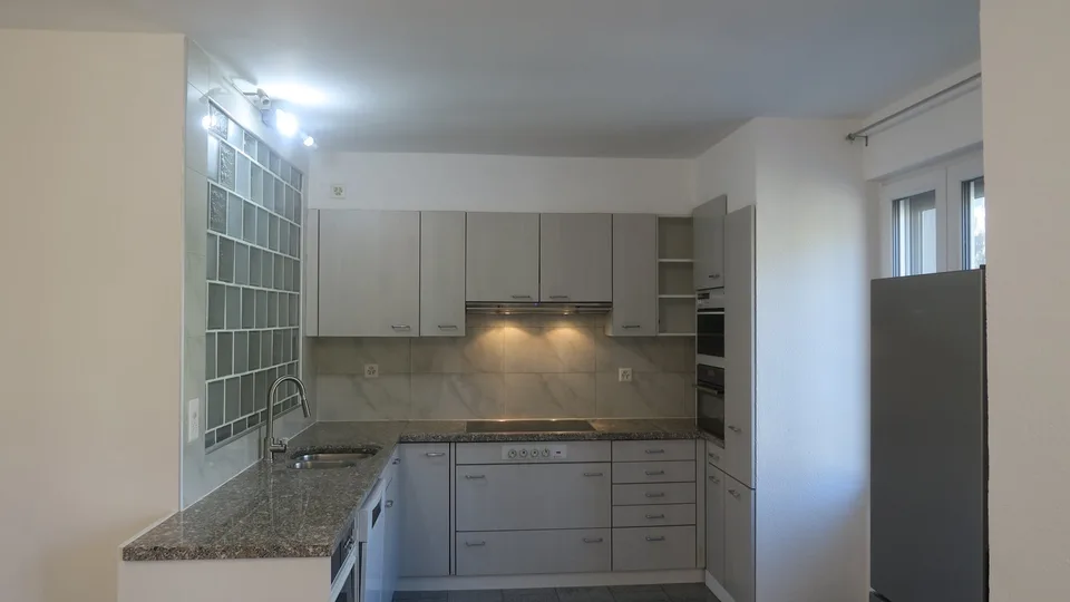 Meraviglioso appartamento di 4,5 locali a Bienna
