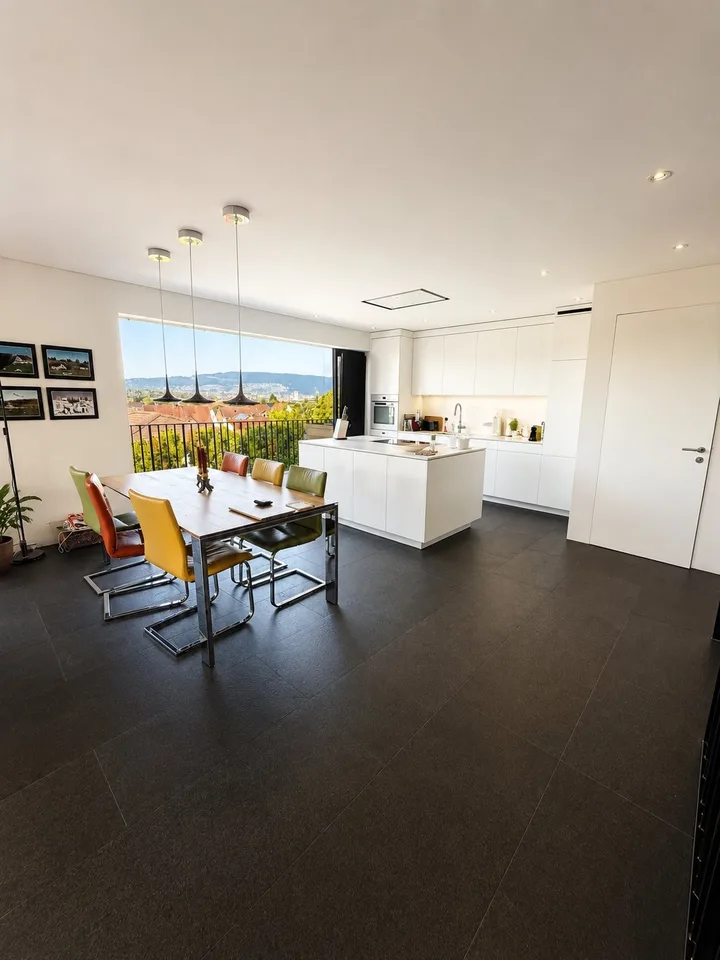 Appartement-maisonnette élégant de 4,5 pièces à Weiningen