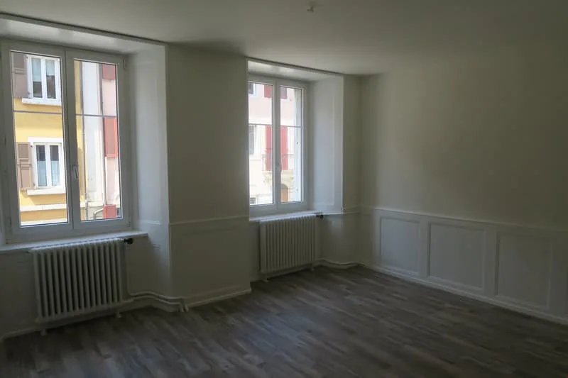 Bello appartamento di 4 locali nel centro di Le Locle