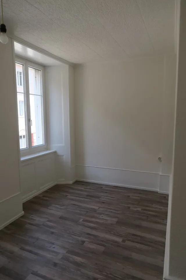 Bello appartamento di 4 locali nel centro di Le Locle