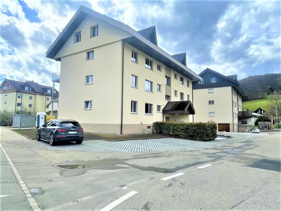 Charming 4.5-room apartment in a quiet location in Erlinsbach