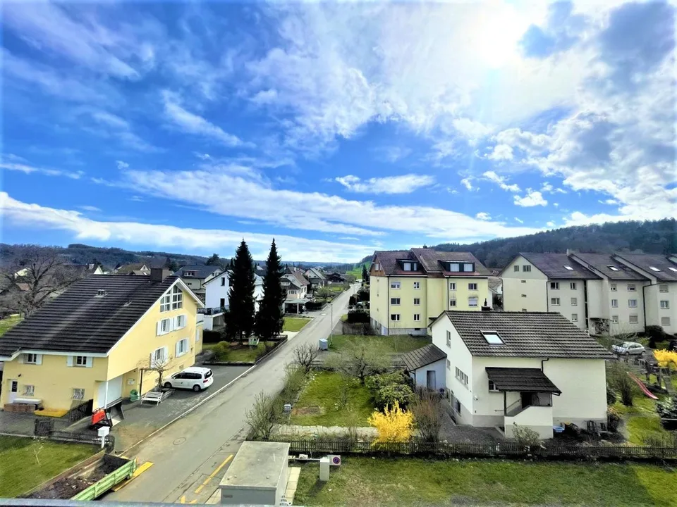 Charming 4.5-room apartment in a quiet location in Erlinsbach