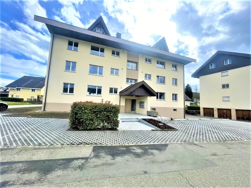Charming 4.5-room apartment in a quiet location in Erlinsbach