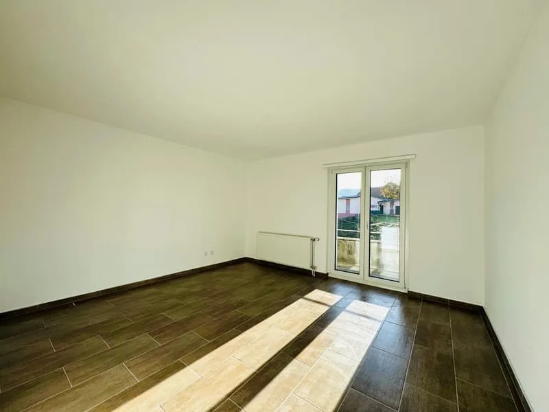 Appartamento moderno di 3,5 locali a Tavannes con vista