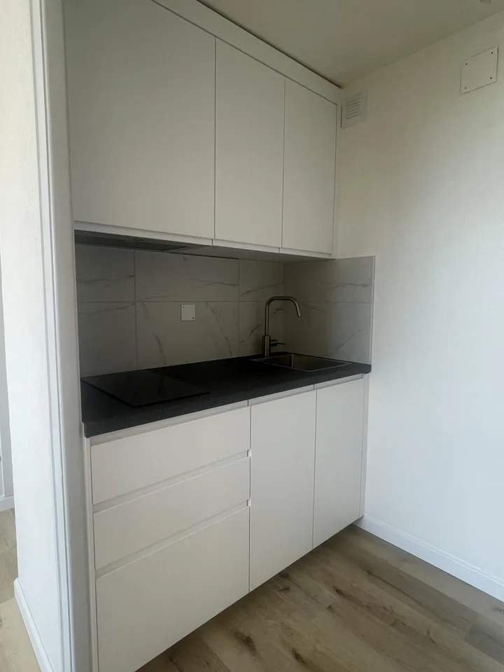 2,5 ZIMMER MIT SEEBLICK UND SCHLOSSBLICK