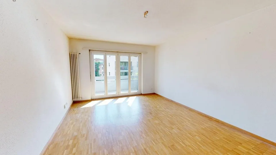 Zentrale 3-Zimmer-Wohnung in Uster (Befristung bis 30.09.2027)