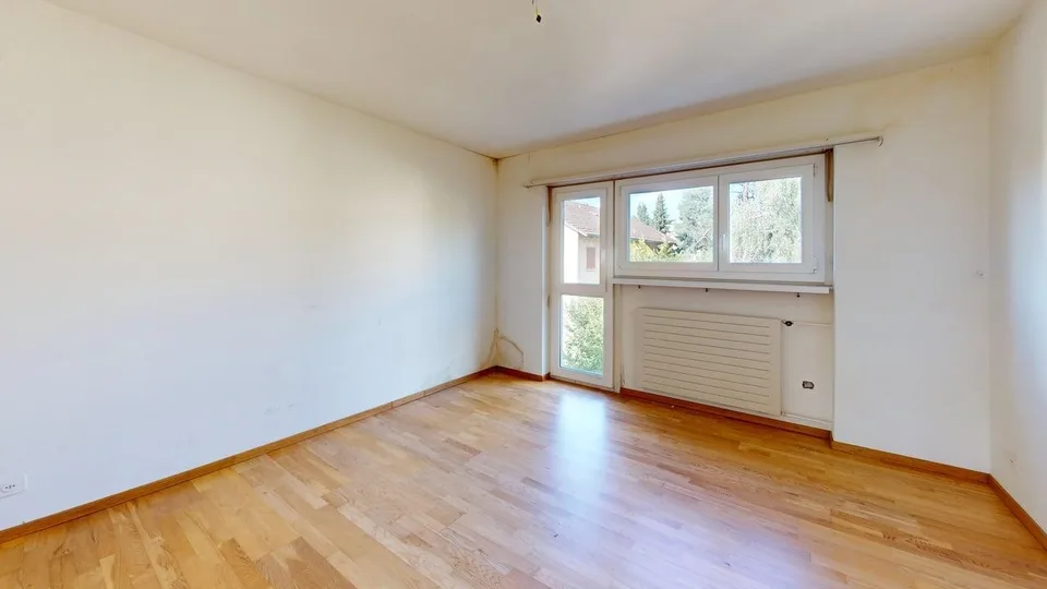 Zentrale 3-Zimmer-Wohnung in Uster (Befristung bis 30.09.2027)