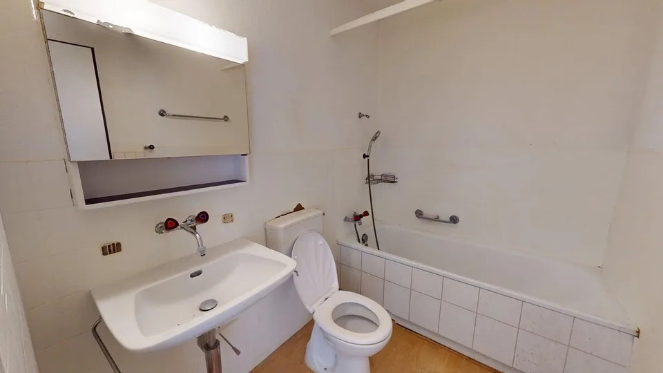 Zentrale 4-Zimmer-Wohnung in Uster (Befristung bis 30.09.2027)