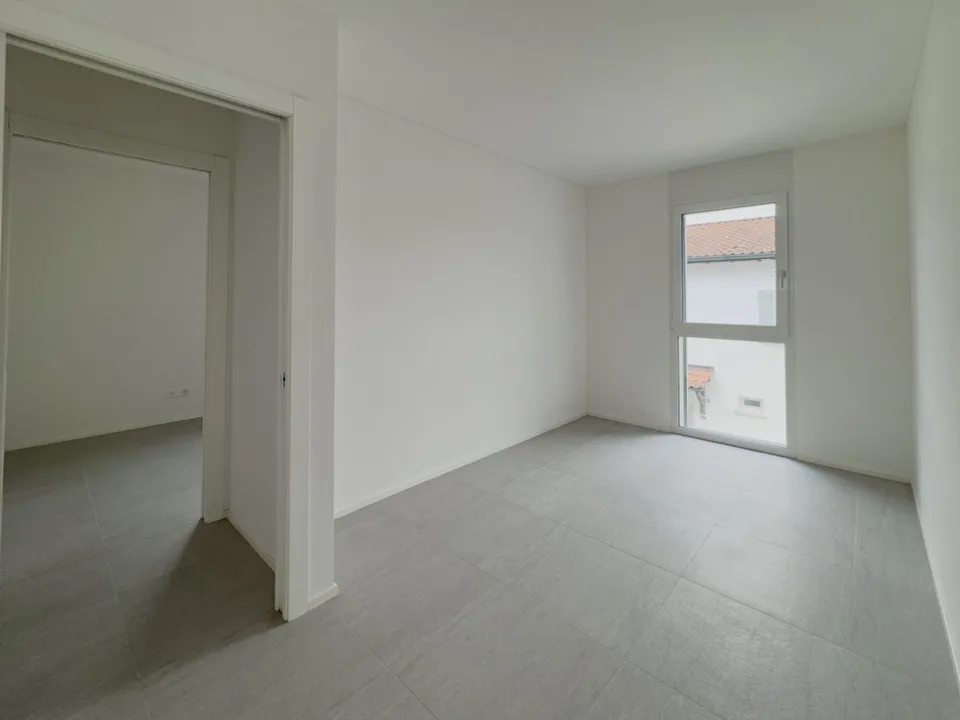 Appartement moderne de nouvelle construction à Genestrerio