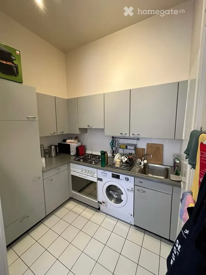 CHF 2.550 inkl. Gebühren, 3-Zimmer, 60m², Maximal 1-Jahres-Mietvertrag