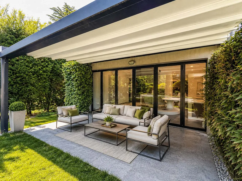 Villa mit Garten und Pool in Collina d’Oro