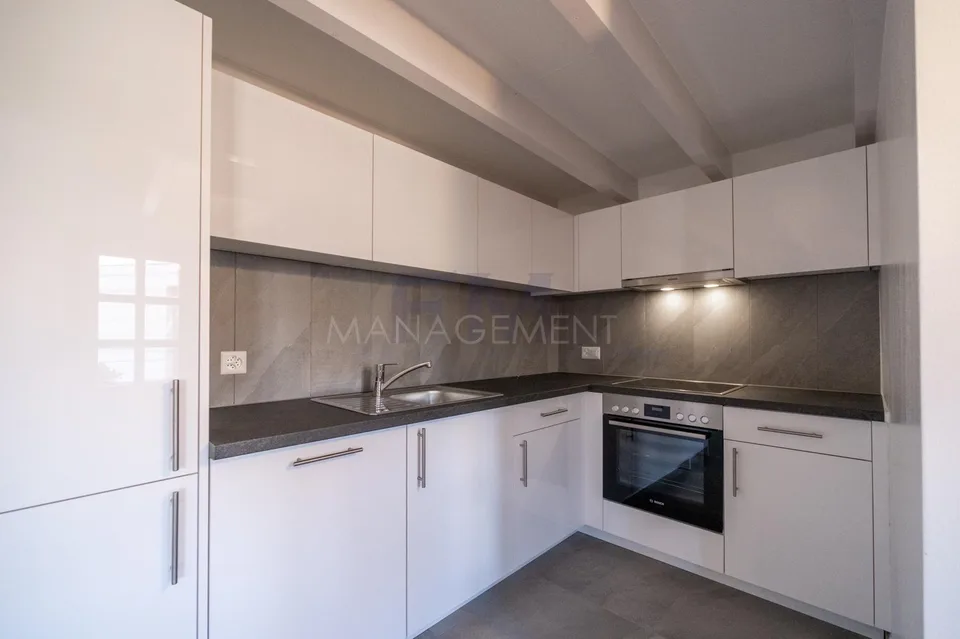 Straße du Gothard ? 3 Zimmer von etwa 47 m² im 2. Stock