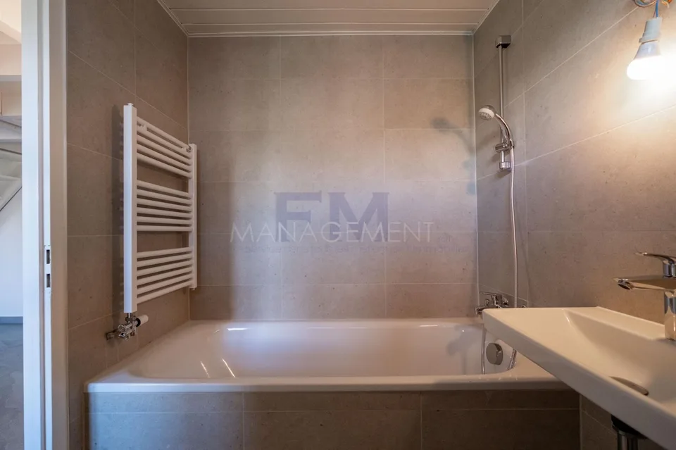 Straße du Gothard ? 3 Zimmer von etwa 47 m² im 2. Stock