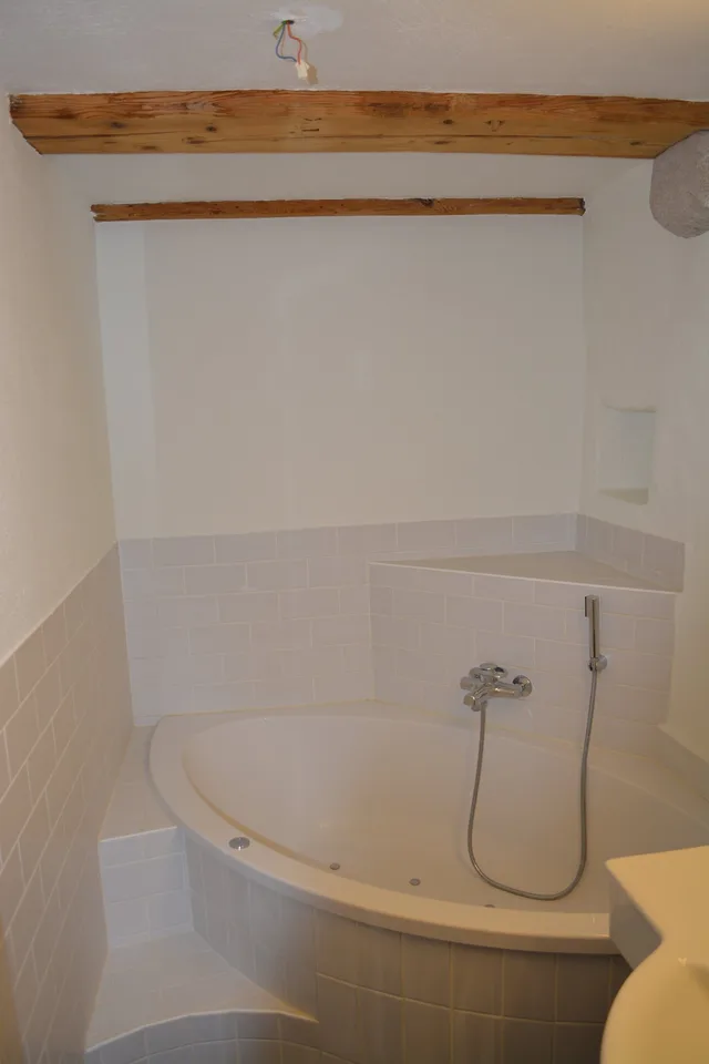 5-Zimmer-Maisonette-Wohnung mit Seeblick /  Appartement en duplex de 5 pièces avec vue sur le lac