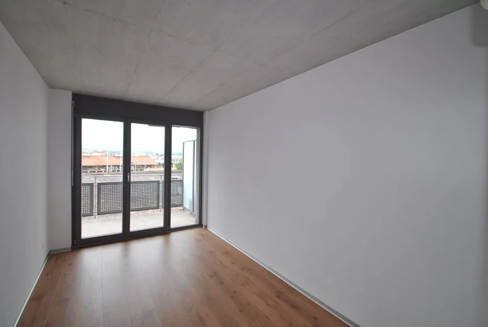 Living in the Red House of Thun | Central Location