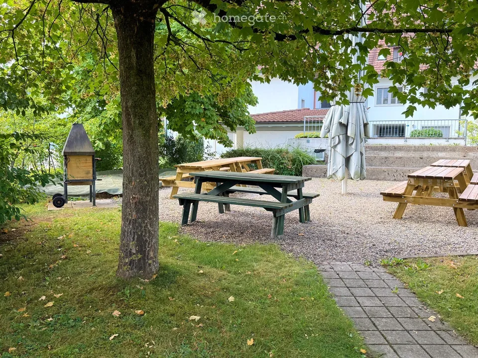 Grosszügige 3.5-Zimmer-Wohnung am Naturschutzgebiet Katzensee - sofort verfügbar!