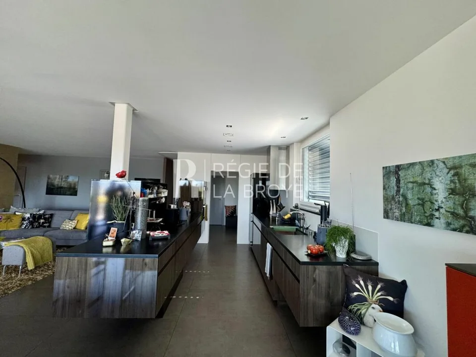 Appartement mit hohem Standard, 4.5 Zimmer in Gampelen