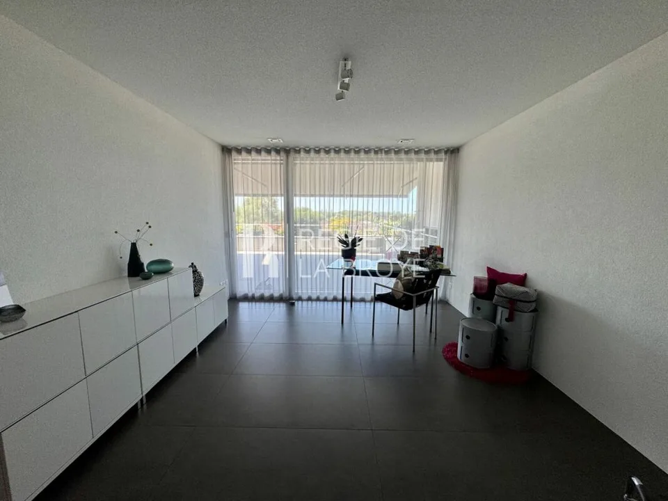 Appartement mit hohem Standard, 4.5 Zimmer in Gampelen