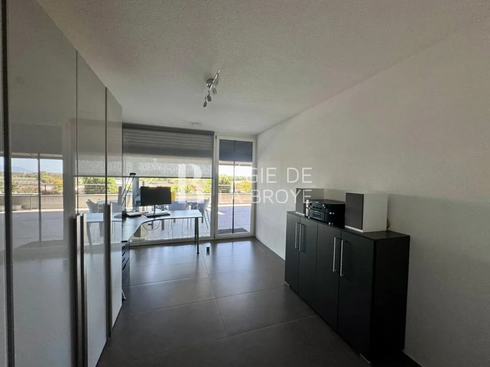 Appartement mit hohem Standard, 4.5 Zimmer in Gampelen