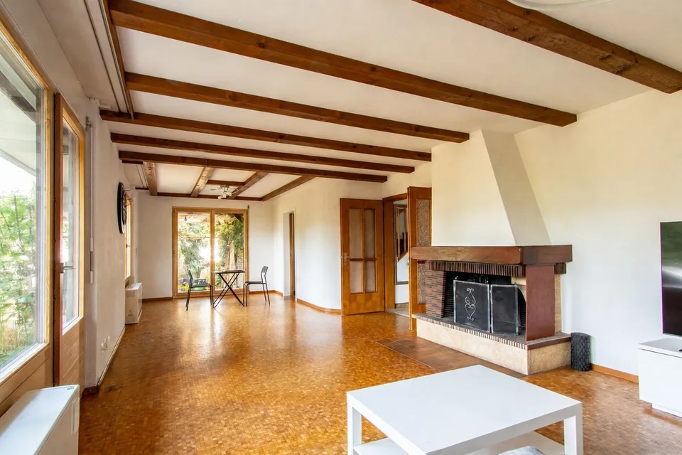Freistehendes Einfamilienhaus mit viel Potenzial