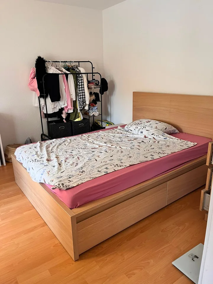Schöne 2.5 Zimmerwohnung mit Balkon