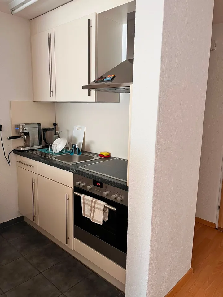 Schöne 2.5 Zimmerwohnung mit Balkon