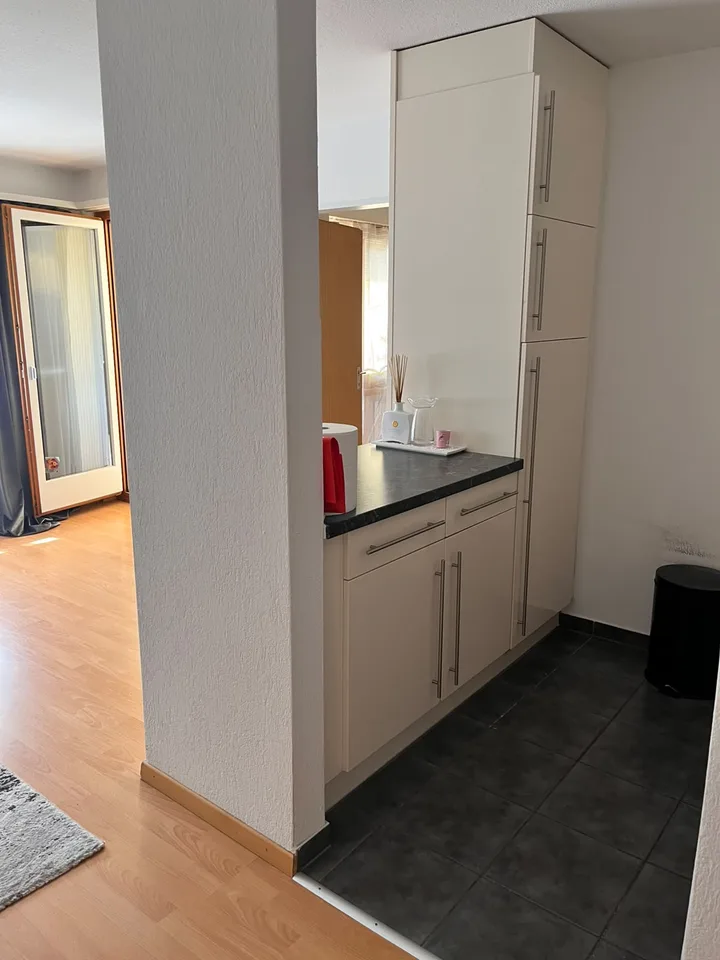 Schöne 2.5 Zimmerwohnung mit Balkon