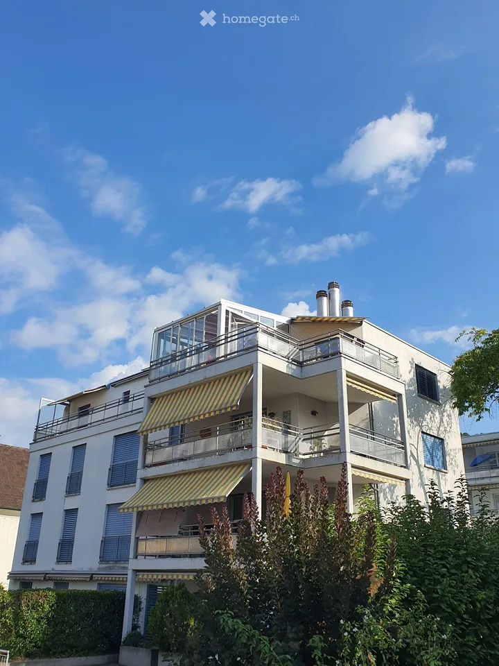 Charmante 4.5-Zimmer-Dachwohnung in Wettingen – modern, hell und tierfreundlich!