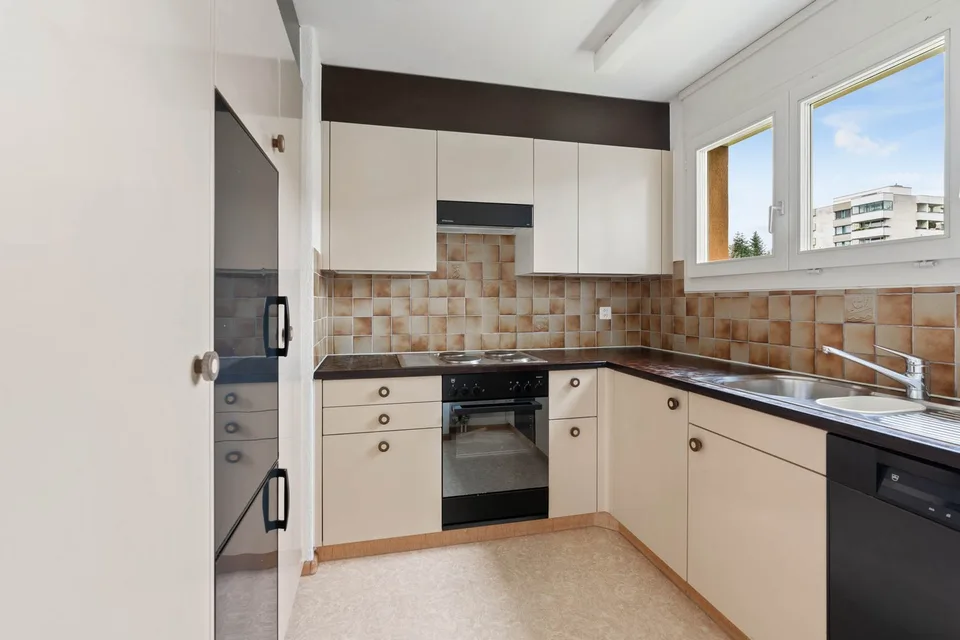 Gemütliche und grosszügige Wohnung in ruhigem Quartier!