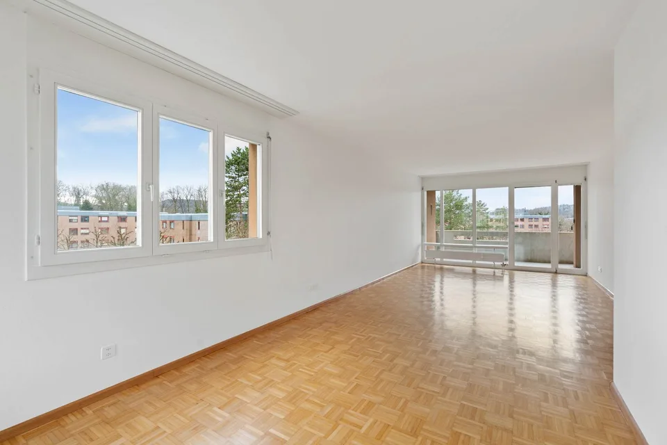 Gemütliche und grosszügige Wohnung in ruhigem Quartier!