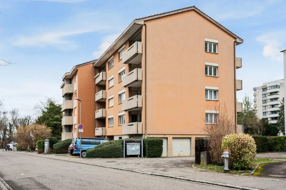 Gemütliche und grosszügige Wohnung in ruhigem Quartier!