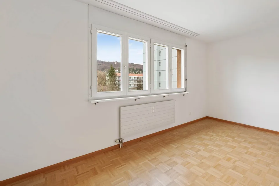 Gemütliche und grosszügige Wohnung in ruhigem Quartier!