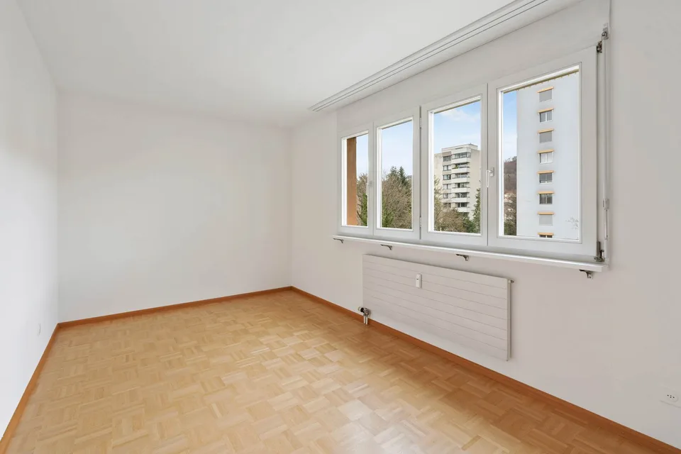 Gemütliche und grosszügige Wohnung in ruhigem Quartier!