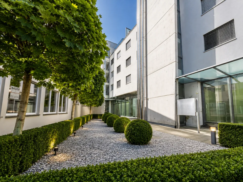 Esperienza di vita esclusiva: Maisonette urbana con oasi di benessere privata e vista.
