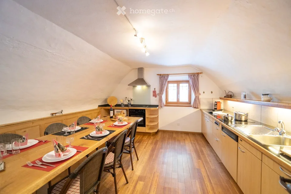 Charmantes 6-Zimmer-Engadinerhaus in Scuol – Historisches Bijou zur Dauermiete