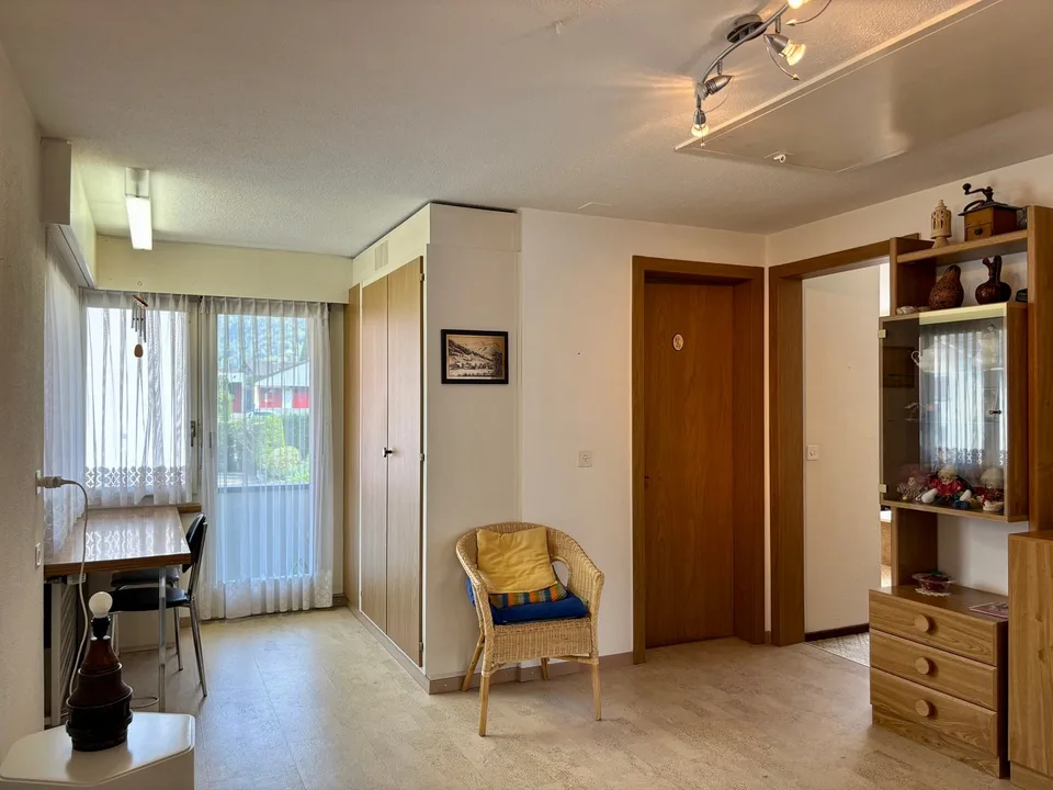 Single-family house with studio apartment in central location in Schattdorf