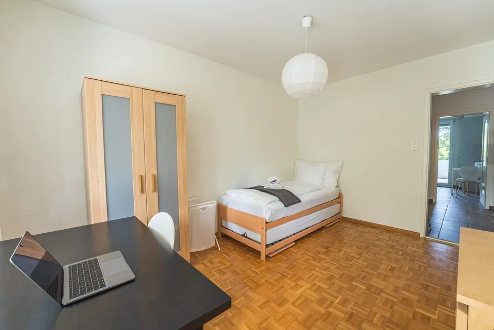 Helles und ruhiges Dreizimmerapartment in Gellert Area
