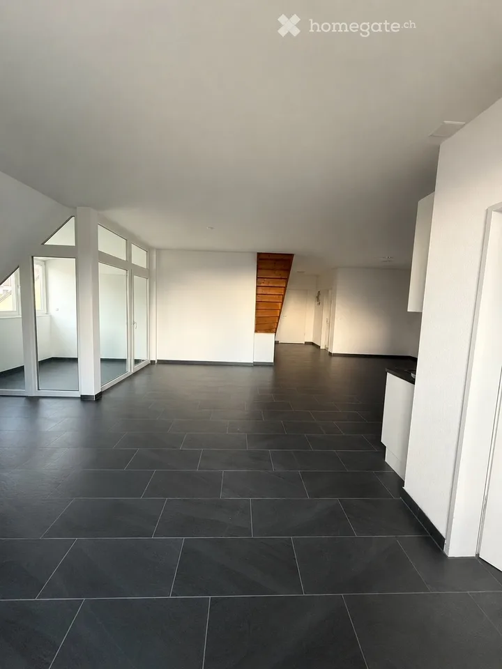 Moderne 4.5-Zimmer Maisonette Wohnung in Löhningen