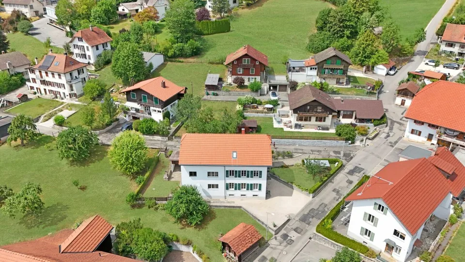 Haus mit zwei Wohnungen - Ein Potenzial, das sich an Ihre Wünsche anpasst