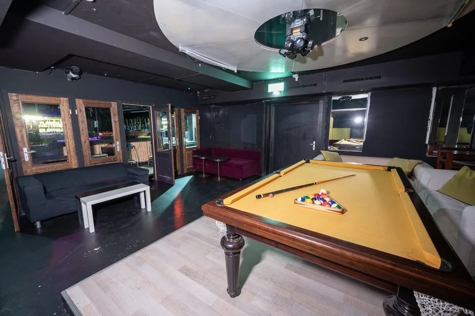 Club / Bar / Eventlokal zu vermieten an guter Lage in Unteriberg